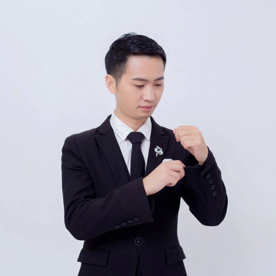 何先生头像